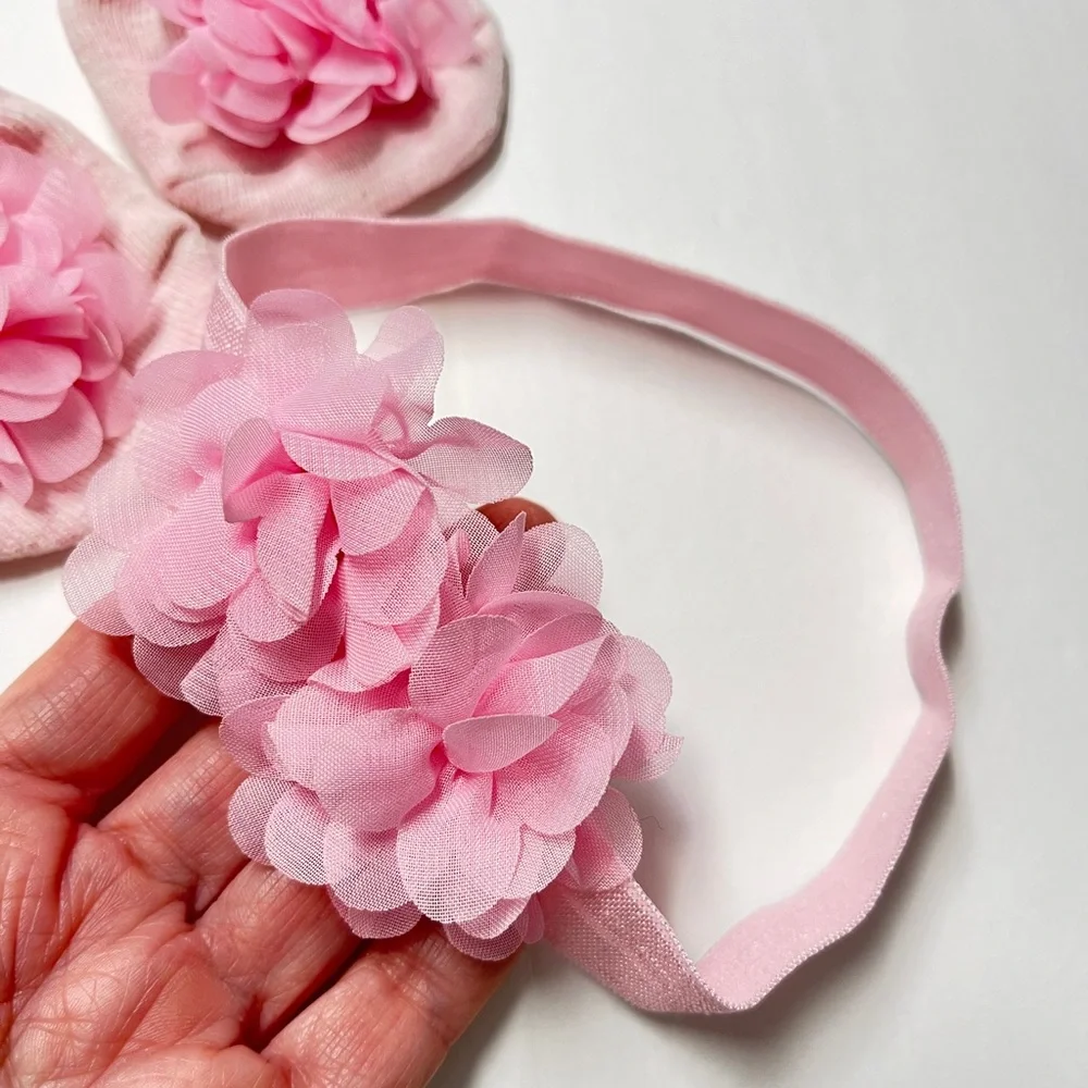 Baby Headband/socks, pink with flowers, headband stretchy, NIP, baby pictures